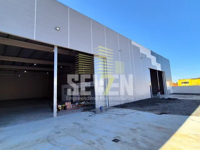 Galpão / Barracão com 1757m², à venda ou para alugar, no bairro Jardim Antártica em Bauru