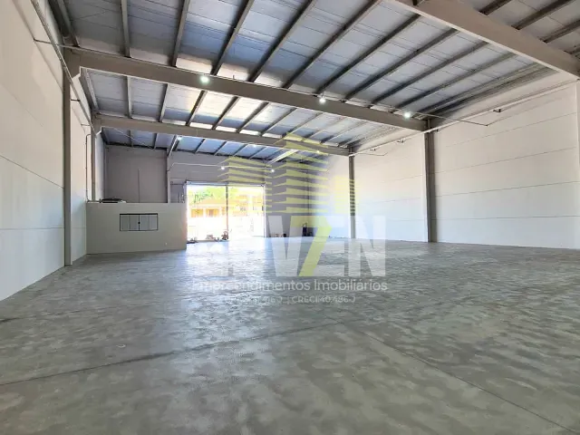 Galpão / Barracão com 1757m², à venda ou para alugar, no bairro Jardim Antártica em Bauru