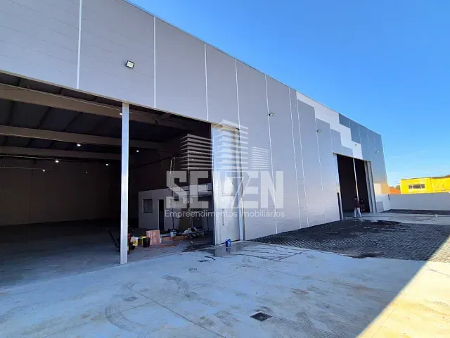 Galpão / Barracão com 1757m², à venda ou para alugar, no bairro Jardim Antártica em Bauru