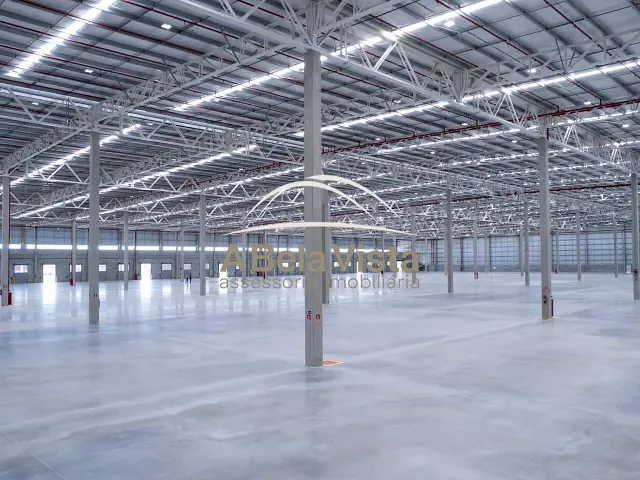 Galpão / Barracão com 10749m², para alugar, no bairro São Marcos em Betim