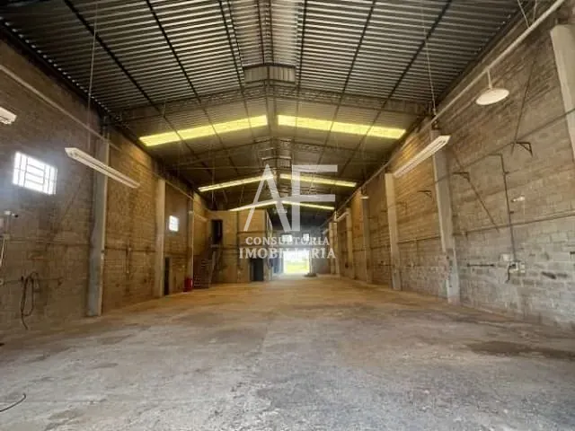 Galpão / Barracão com 1260m², à venda ou para alugar, no bairro Jardim Paulista em Taubaté