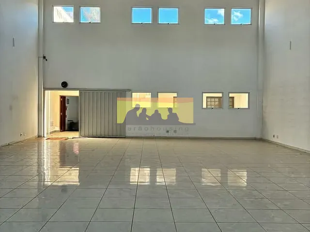 Galpão / Barracão com 298m², para alugar, no bairro Taquaral em Campinas