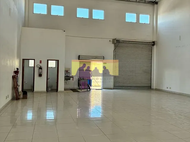 Galpão / Barracão com 298m², para alugar, no bairro Taquaral em Campinas