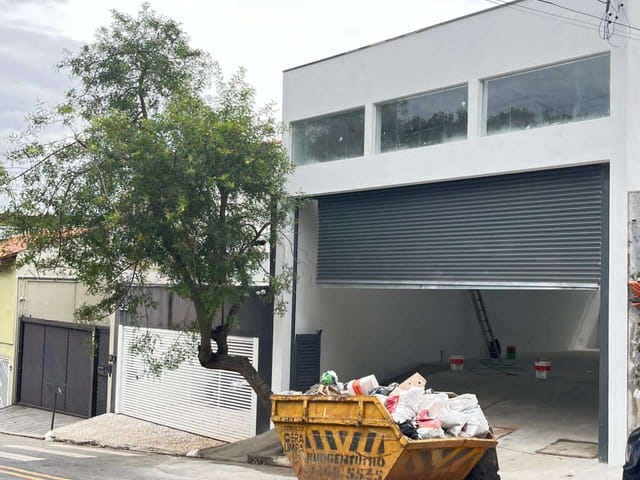 Galpão / Barracão para alugar, no bairro Cerâmica em São Caetano do Sul