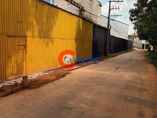 Galpão / Barracão com 2200m², para alugar, no bairro Veraneio Maracanã em Itaquaquecetuba