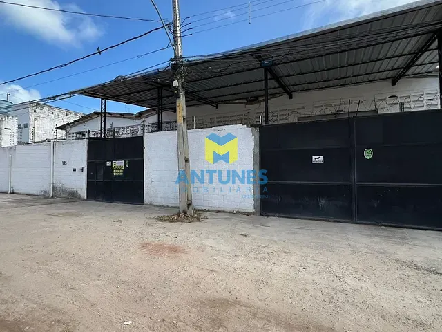 Galpão / Barracão com 2046m², para alugar, no bairro Boa Viagem em Recife