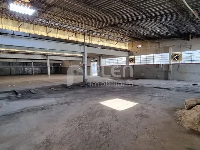 Galpão / Barracão com 5010m², à venda, no bairro Cidade Industrial Satélite de São Paulo em Guarulhos