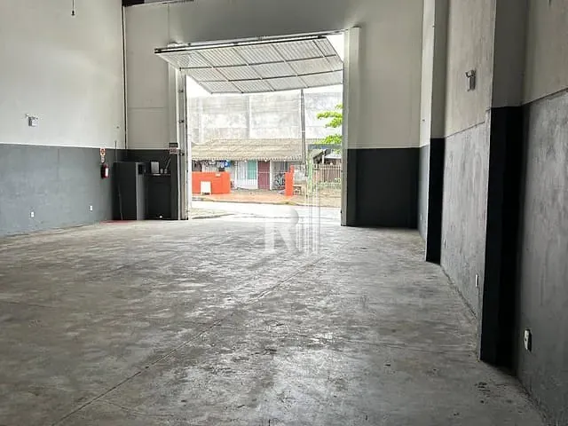 Galpão / Barracão para alugar, no bairro Jardim Praia Mar em Itapema