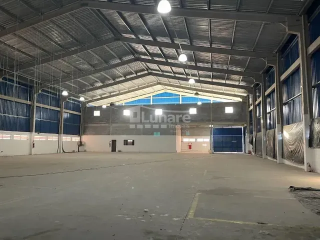Galpão / Barracão com 1500m², para alugar, no bairro Taboão em Mogi das Cruzes