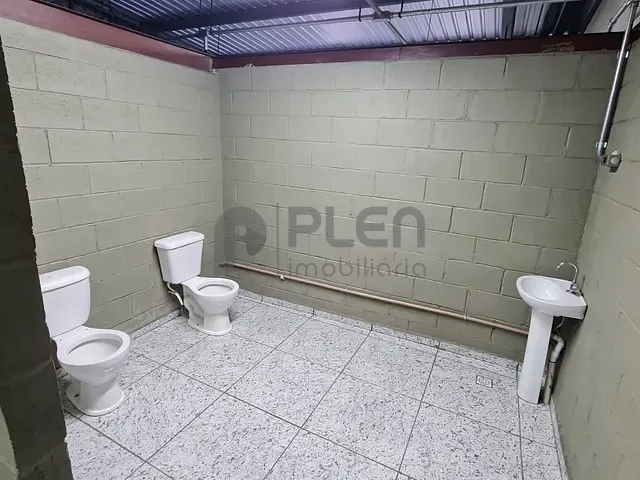 Galpão / Barracão com 300m², para alugar, no bairro Vila Baruel em São Paulo