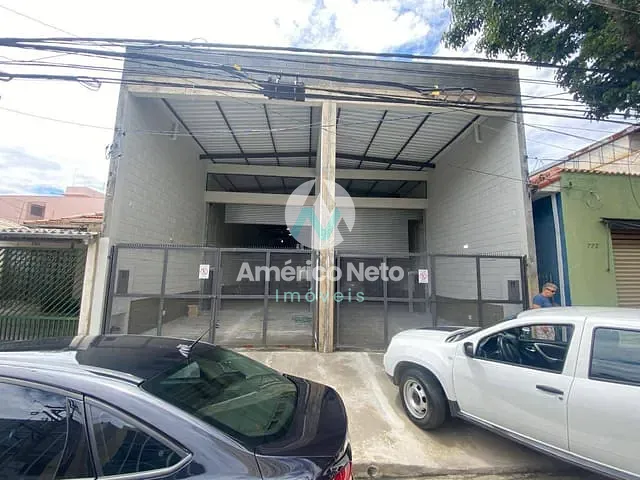 Galpão / Barracão com 150m², para alugar, no bairro Barcelona em São Caetano do Sul