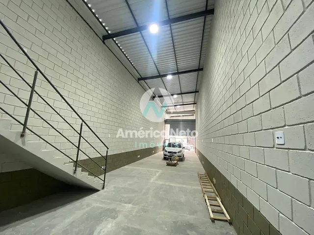 Galpão / Barracão com 150m², para alugar, no bairro Barcelona em São Caetano do Sul