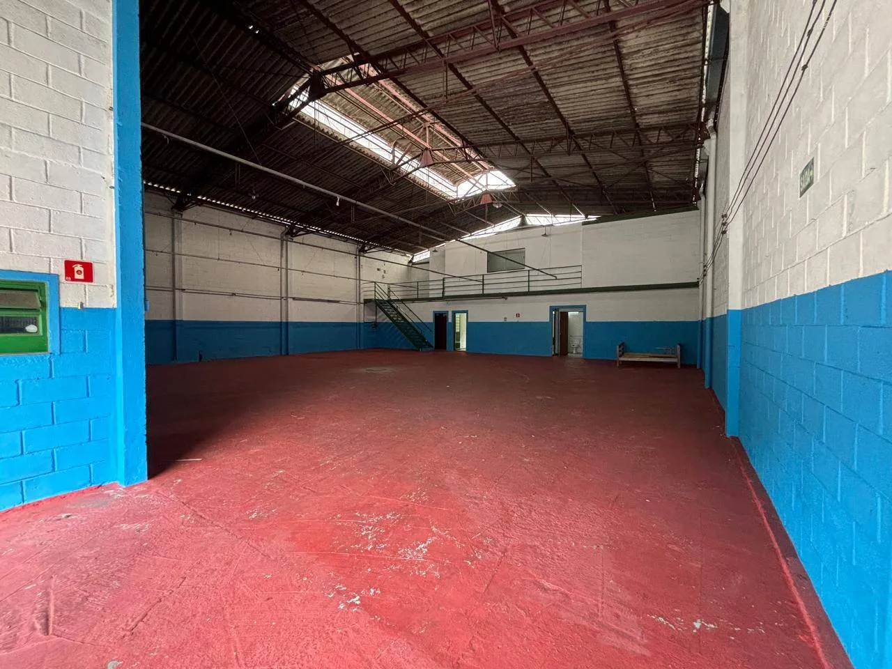 Depósito-Galpão, 490 m² - Foto 1