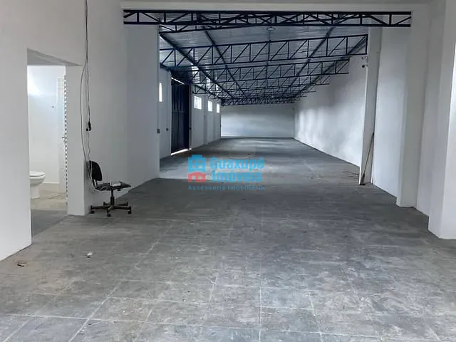 Galpão / Barracão à venda, no bairro Pólo Industrial de Guaxupé em Guaxupé