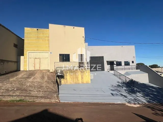 Galpão / Barracão com 880m², à venda, no bairro Jardim Aclimação em Apucarana