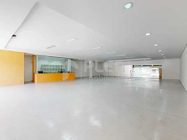 Galpão / Barracão com 556m², para alugar, no bairro Tatuapé em São Paulo