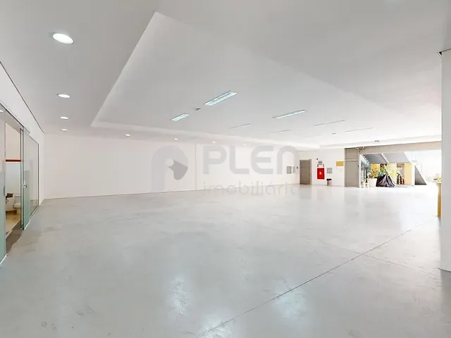 Galpão / Barracão com 556m², para alugar, no bairro Tatuapé em São Paulo