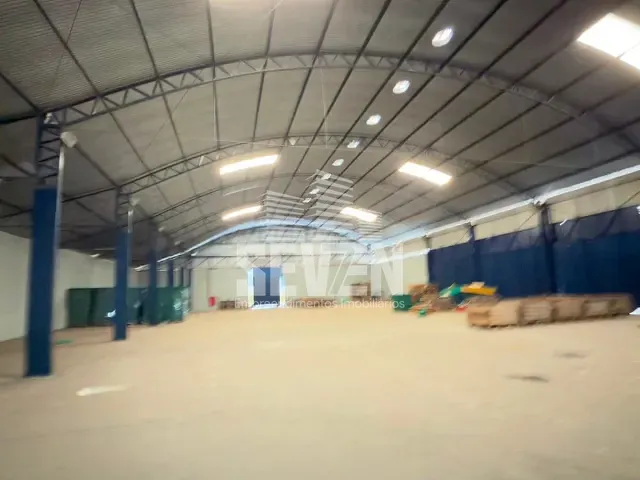 Galpão / Barracão com 8000m², para alugar, no bairro Rio Verde em Bauru