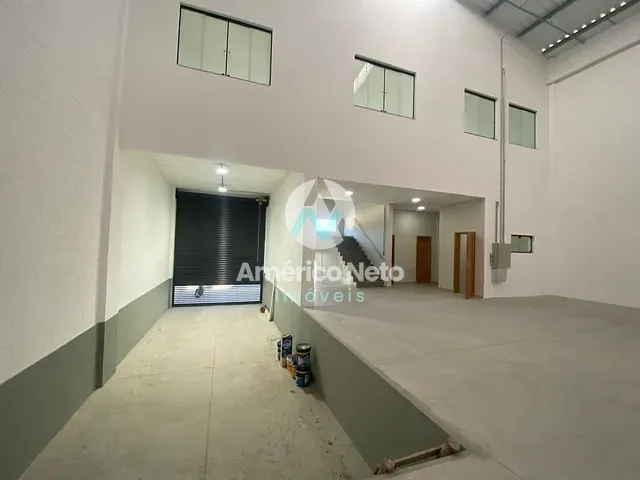 Galpão / Barracão com 600m², para alugar, no bairro Mauá em São Caetano do Sul