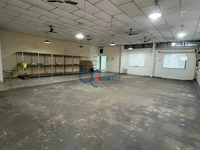 Galpão / Barracão com 511m², à venda ou para alugar, no bairro Vila Saibreiro em Rio Claro