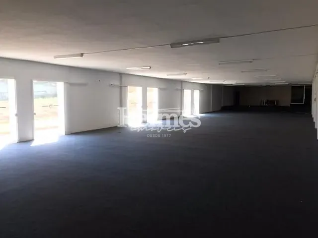 Galpão / Barracão com 1250m², para alugar, no bairro Vila José Paulino Nogueira em Paulínia
