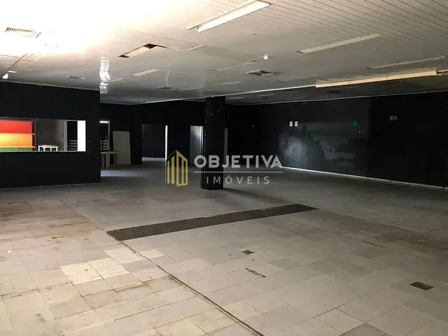 Galpão / Barracão com 1429m², à venda, no bairro São Geraldo em Porto Alegre