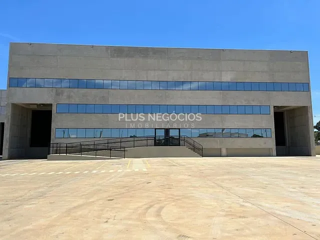 Galpão / Barracão com 3633m², para alugar, no bairro Iporanga em Sorocaba