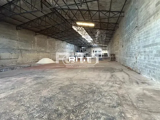 Galpão / Barracão com 1400m², para alugar, no bairro Betel em Paulínia