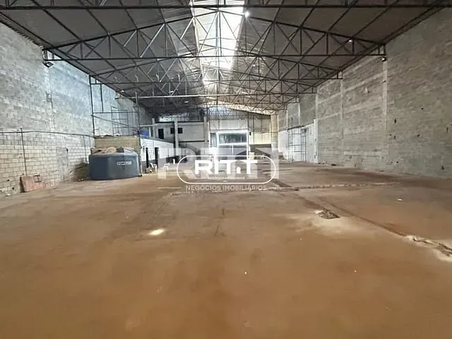 Galpão / Barracão com 1400m², para alugar, no bairro Betel em Paulínia