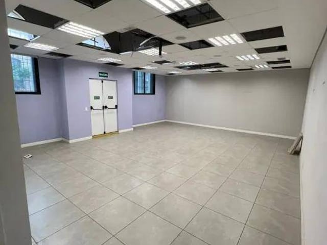 Galpão / Barracão com 657m², à venda, no bairro Brás em São Paulo