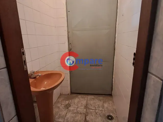 Galpão / Barracão para alugar, no bairro Jardim Rosana em Guarulhos