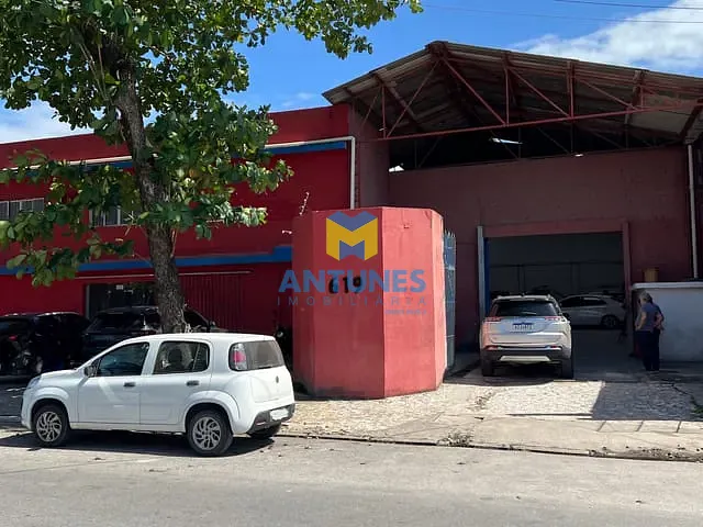 Galpão / Barracão com 720m², para alugar, no bairro Imbiribeira em Recife