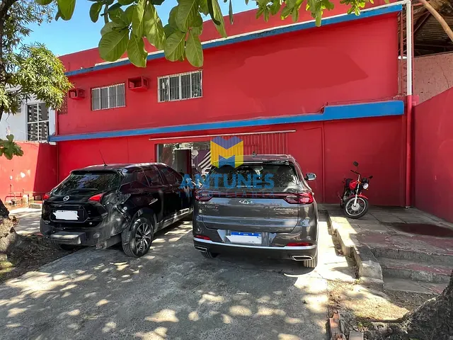 Galpão / Barracão com 720m², para alugar, no bairro Imbiribeira em Recife