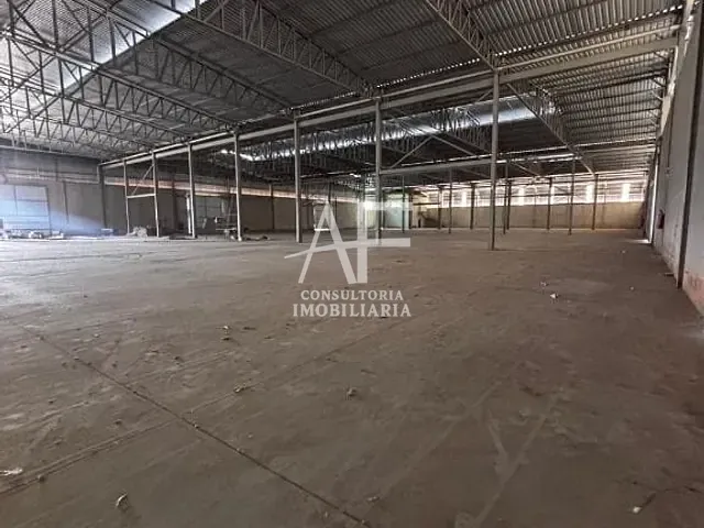 Galpão / Barracão com 6500m², para alugar, no bairro Cidade Jardim em Pindamonhangaba