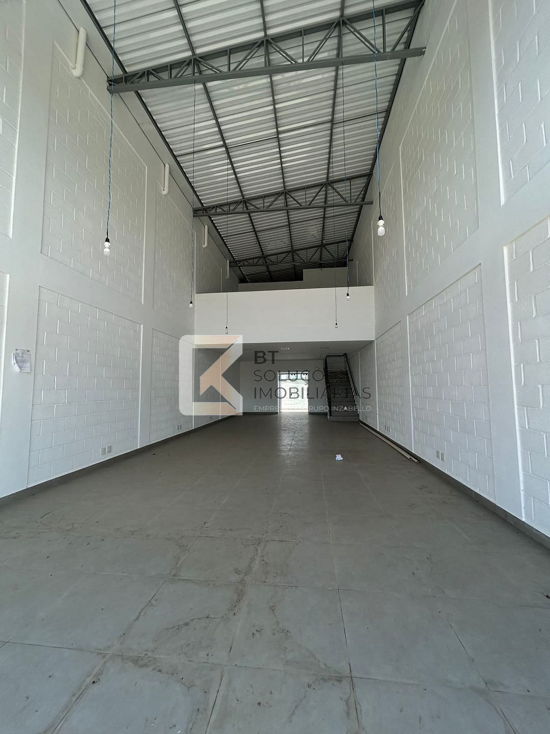 Depósito-Galpão, 150 m² - Foto 1