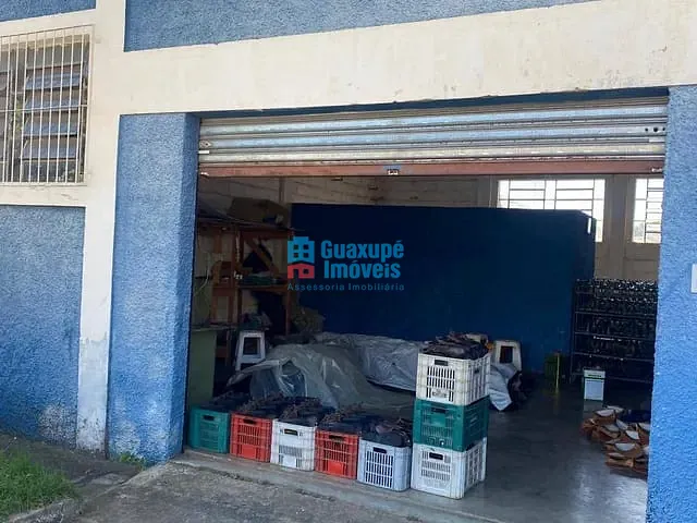Galpão / Barracão à venda, no bairro Recreio dos Bandeirantes em Guaxupé
