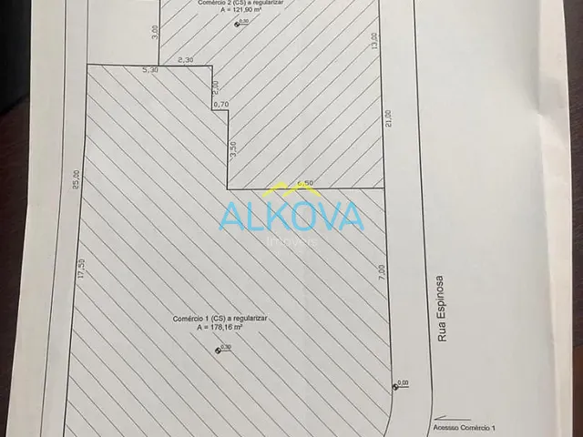 Galpão / Barracão com 120m², à venda, no bairro Bosque dos Eucaliptos em São José dos Campos