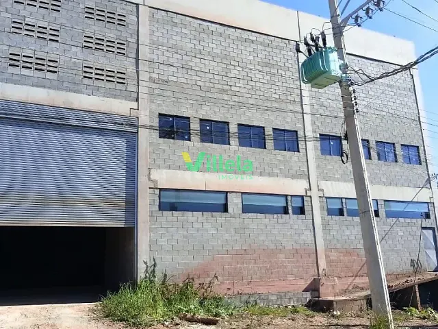 Galpão / Barracão com 550m², para alugar, no bairro Una em Itaquaquecetuba