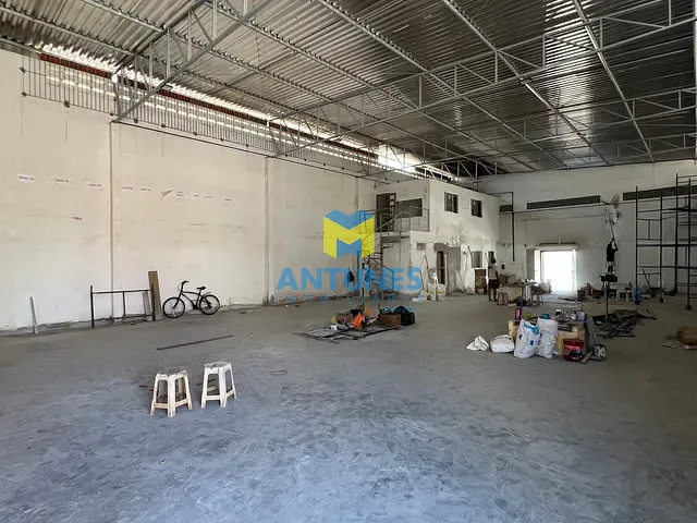 Galpão / Barracão com 350m², para alugar, no bairro Imbiribeira em Recife
