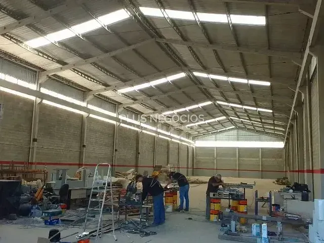 Galpão / Barracão com 1500m², para alugar, no bairro Parque Industrial Prestes (Éden) em Sorocaba