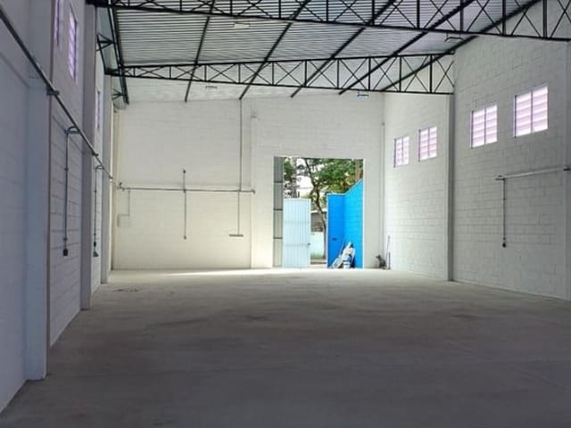 Foto do Galpão / Barracão - Galpão para alugar, 250 m² por R$ 4.350,00/mês - Jardim Uirá - São José dos Campos/SP | RUSSI IMÓVEIS