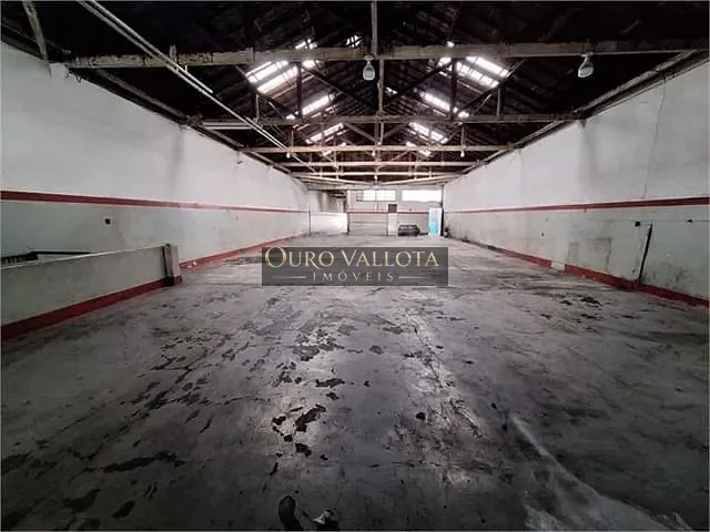 Galpão / Barracão com 374m², à venda, no bairro Vila Romana em São Paulo