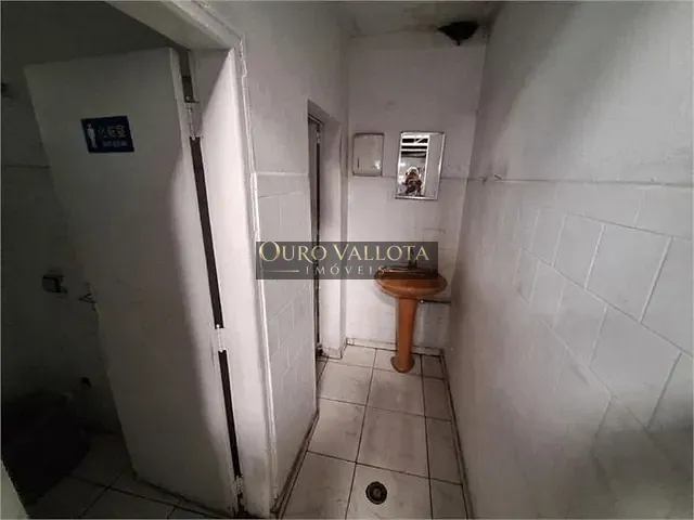 Galpão / Barracão com 374m², à venda, no bairro Vila Romana em São Paulo