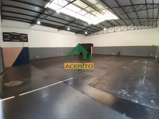 Galpão / Barracão com 307m², para alugar, no bairro Novo Umuarama em Araçatuba