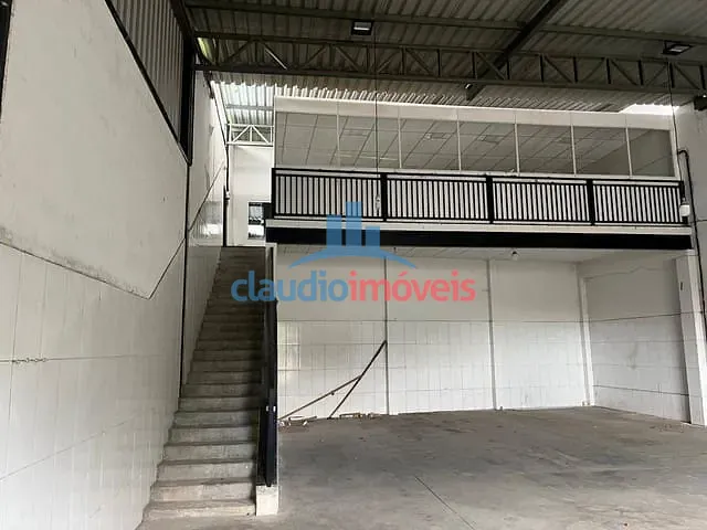 Galpão / Barracão para alugar, no bairro Nossa Senhora Aparecida em Barra Mansa