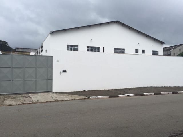 Galpão / Barracão com 1250m², para alugar, no bairro Chácara do Solar I (Fazendinha) em Santana de Parnaíba