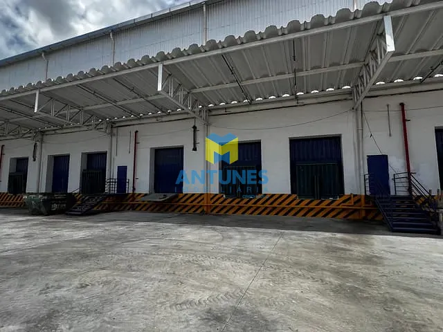Galpão / Barracão com 2400m², para alugar, no bairro Ponte dos Carvalhos em Cabo de Santo Agostinho