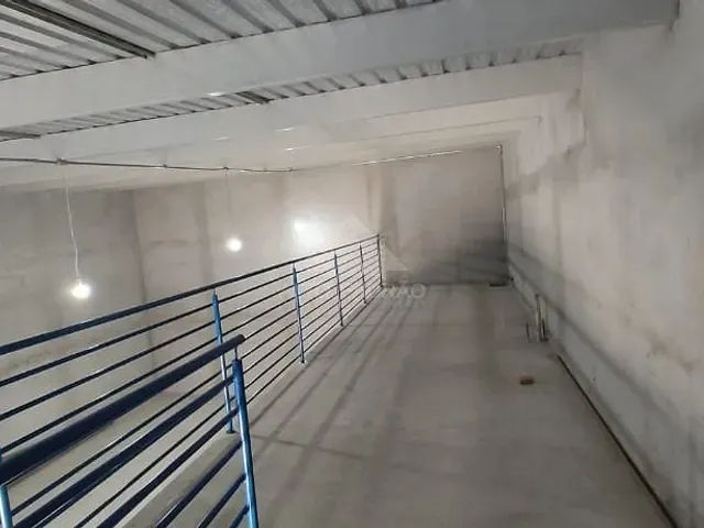 Galpão / Barracão com 320m², para alugar, no bairro Jardim Quarto Centenário em Mauá