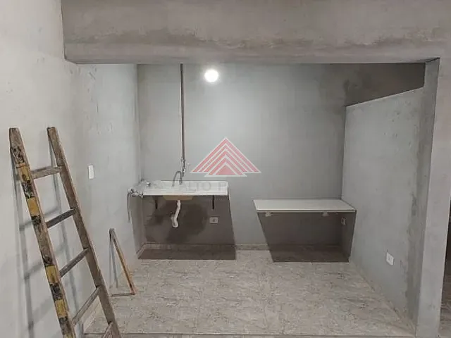 Galpão / Barracão com 320m², para alugar, no bairro Jardim Quarto Centenário em Mauá