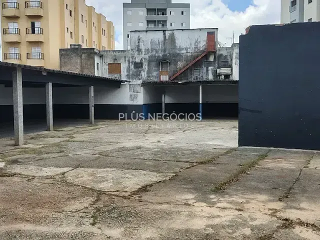Galpão / Barracão com 920m², para alugar, no bairro Jardim São Judas Tadeu em Sorocaba